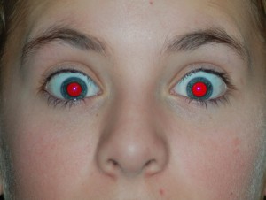 Bold-Red Eye Remover